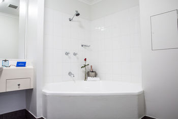 Adara Hotels Apartments - Northern Rivers Accommodation 5