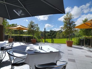 Amora Riverwalk Melbourne - Northern Rivers Accommodation 7