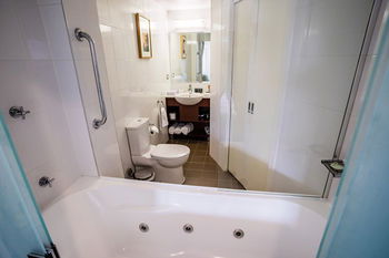 Amora Riverwalk Melbourne - Northern Rivers Accommodation 48
