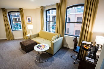 Amora Riverwalk Melbourne - Northern Rivers Accommodation 60
