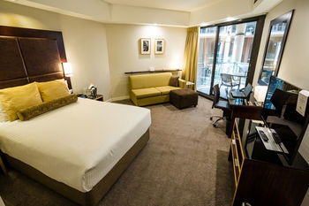 Amora Riverwalk Melbourne - Northern Rivers Accommodation 64
