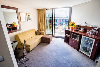 Amora Riverwalk Melbourne - Northern Rivers Accommodation 67
