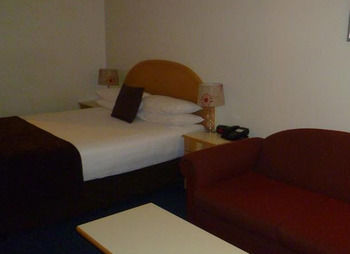 Quality Hotel Manor - Northern Rivers Accommodation 8