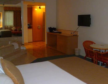Quality Hotel Manor - Northern Rivers Accommodation 10