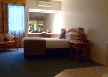 Quality Hotel Manor - Northern Rivers Accommodation 13
