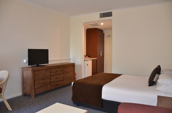 Quality Hotel Manor - Northern Rivers Accommodation 16