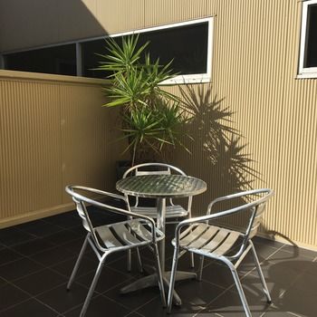 Ramada Encore Dandenong - Northern Rivers Accommodation 16