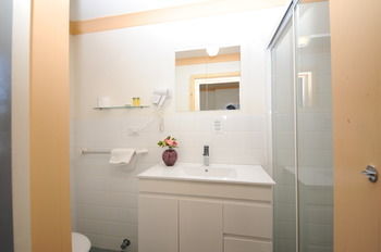 Northshore Hotel - Northern Rivers Accommodation 4