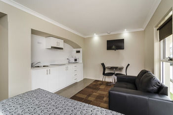 Parkville Place - Northern Rivers Accommodation 19