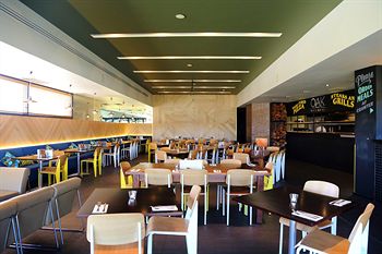 Alpha Hotel Eastern Creek - Northern Rivers Accommodation 9