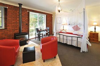 Holly Lodge - Northern Rivers Accommodation 7