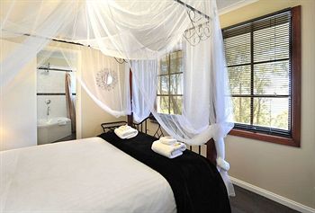 Holly Lodge - Northern Rivers Accommodation 22