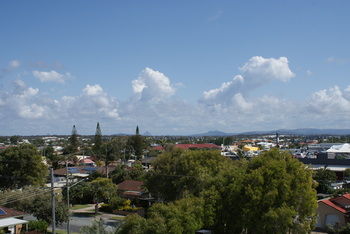 Beachside Resort - Kawana Waters - Northern Rivers Accommodation 7