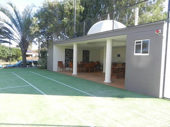 Beachside Resort - Kawana Waters - Northern Rivers Accommodation 34