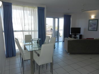 Beachside Resort - Kawana Waters - Northern Rivers Accommodation 48