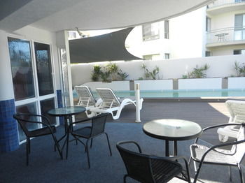Beachside Resort - Kawana Waters - Northern Rivers Accommodation 55
