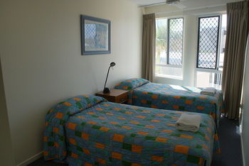Beachside Resort - Kawana Waters - Northern Rivers Accommodation 56