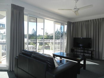 Beachside Resort - Kawana Waters - Northern Rivers Accommodation 58