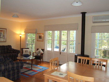 Whispering Pines Chalet & Cottages - Northern Rivers Accommodation 26