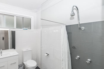The Esplanade Motel - Formerly Eco-Inn Warners Bay - Northern Rivers Accommodation 6