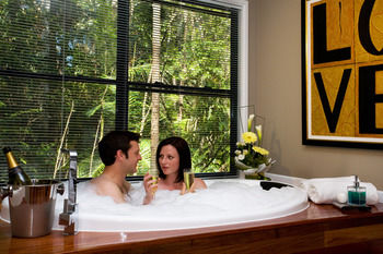 Amore On Buderim Luxury Rainforest Cabins - Northern Rivers Accommodation 18
