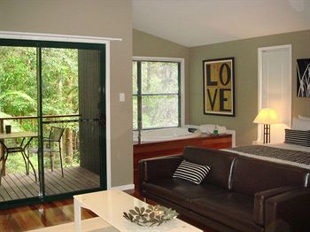 Amore On Buderim Luxury Rainforest Cabins - Northern Rivers Accommodation 9