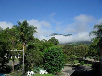 Bucketts Way Motel And Restaurant - Northern Rivers Accommodation 4