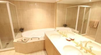The Hermitage Motel - Northern Rivers Accommodation 38