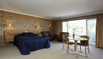 The Hermitage Motel - Northern Rivers Accommodation 25