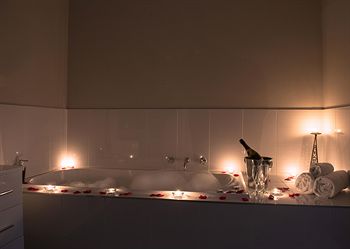 De'Vine Escape - Northern Rivers Accommodation 7