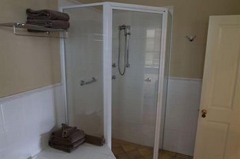 Tizzana Winery Bed & Breakfast - Northern Rivers Accommodation 9