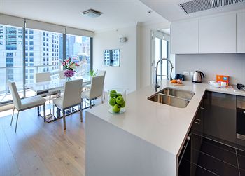 Zara Tower - Luxury Suites And Apartments - Northern Rivers Accommodation 22