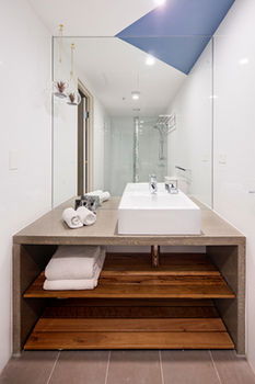 Zara Tower - Luxury Suites And Apartments - Northern Rivers Accommodation 50