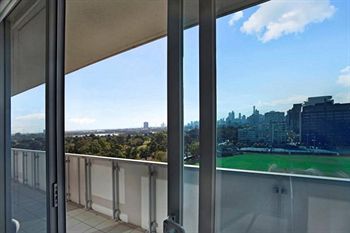 Astra Apartments - St Kilda Rd - Northern Rivers Accommodation 5
