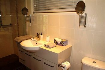 Arabella Guesthouse - Northern Rivers Accommodation 9