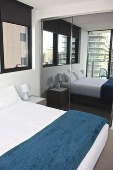 Apartments Melbourne Domain - South Melbourne - Northern Rivers Accommodation 3