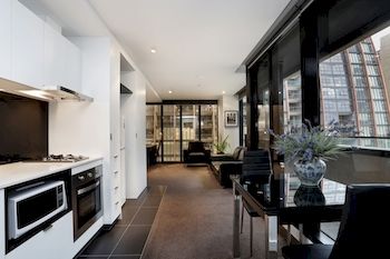 Aura On Flinders Serviced Apartments - Northern Rivers Accommodation 10