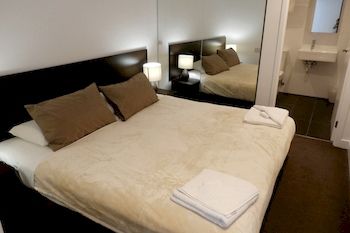 Aura On Flinders Serviced Apartments - Northern Rivers Accommodation 11