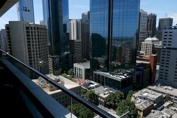 Aura On Flinders Serviced Apartments - Northern Rivers Accommodation 14