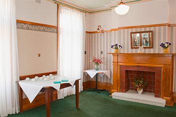 Hotel Gosford - Northern Rivers Accommodation 3