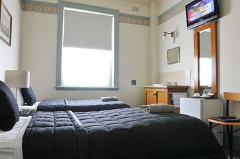 Hotel Gosford - Northern Rivers Accommodation 10
