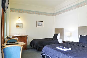 Hotel Gosford - Northern Rivers Accommodation 19