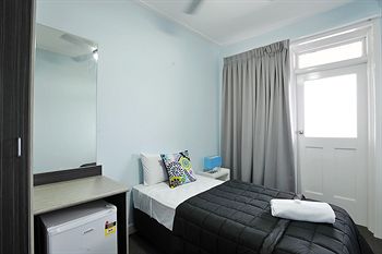 The Lakes Hotel - Northern Rivers Accommodation 2
