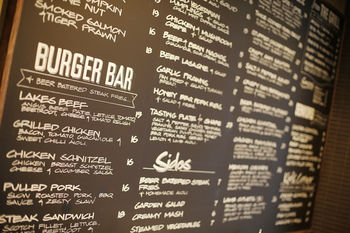 The Lakes Hotel - Northern Rivers Accommodation 42