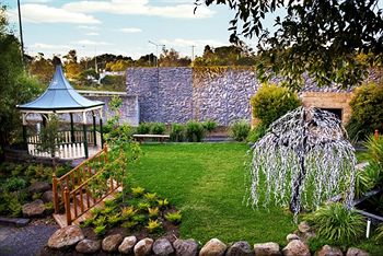 Elizabethan Lodge - Northern Rivers Accommodation 6