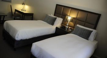 Riverside Oaks Golf Resort - Northern Rivers Accommodation 7