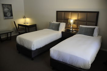 Riverside Oaks Golf Resort - Northern Rivers Accommodation 16