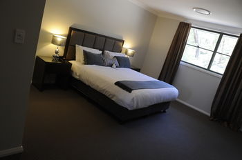 Riverside Oaks Golf Resort - Northern Rivers Accommodation 17