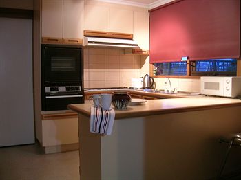 Australian Home Away @ East Doncaster George - Northern Rivers Accommodation 7