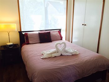 Australian Home Away @ East Doncaster Andersons Creek 1 - Northern Rivers Accommodation 3